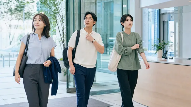 夏の職場で涼しさときちんと見える服の関係を考えるコラム